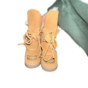 UGGS koolaburra Bow-Tie Back